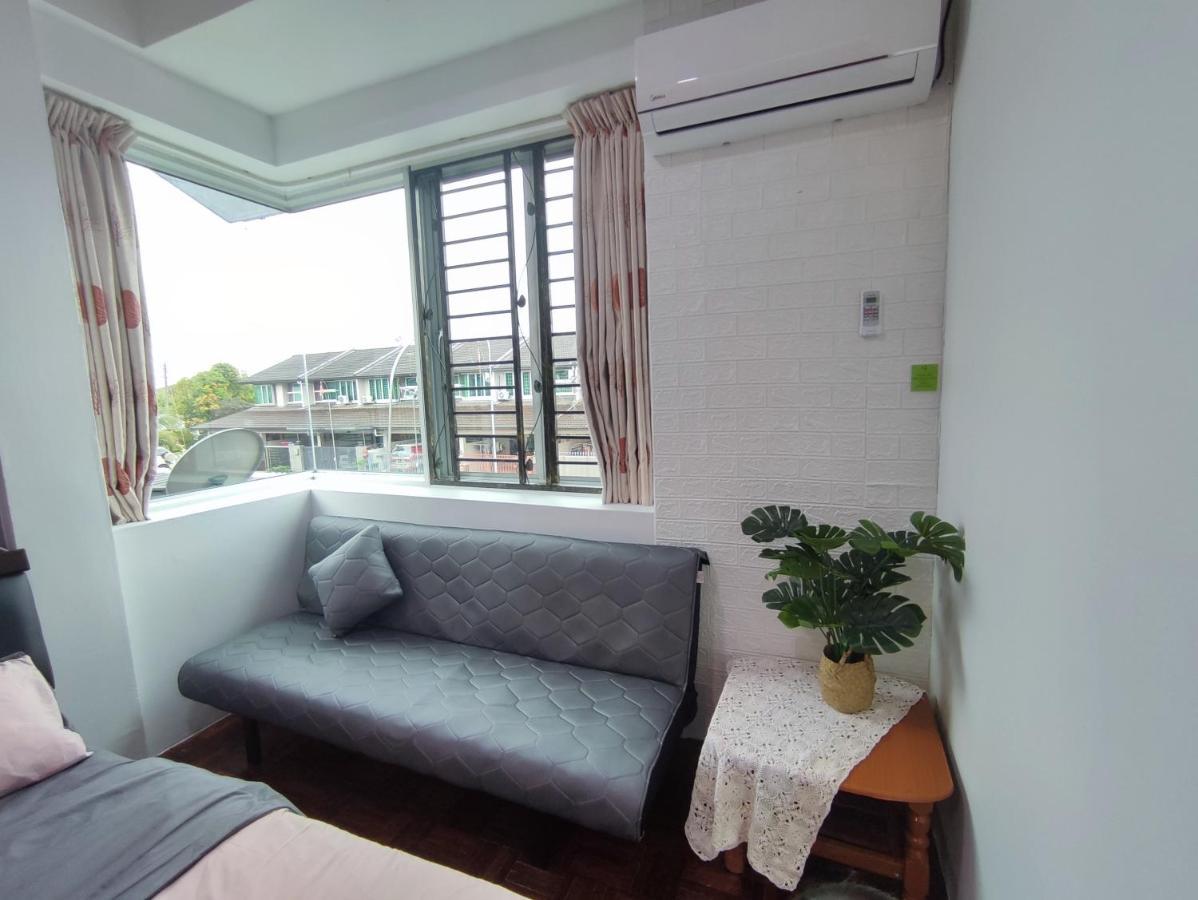 Kelly Homestay Сибу Экстерьер фото