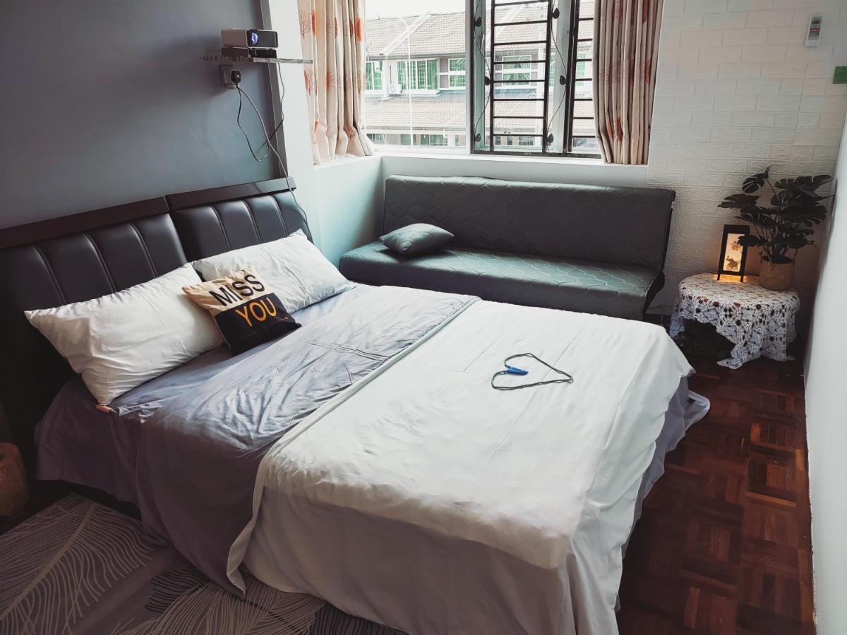 Kelly Homestay Сибу Экстерьер фото